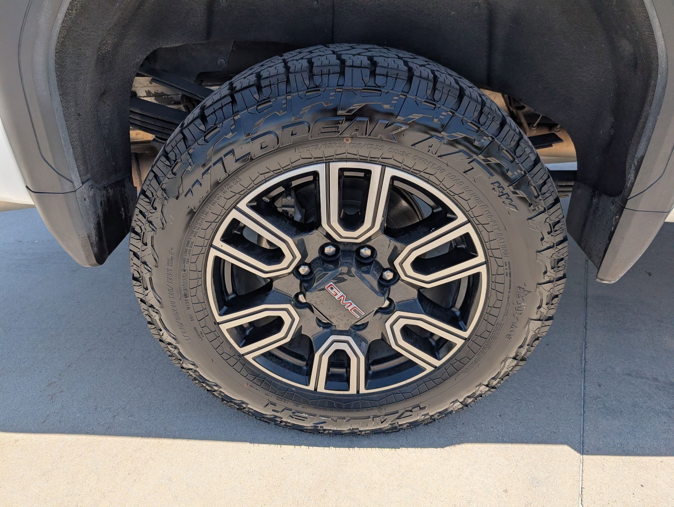 Certified 2021 GMC Sierra 3500 AT4 w/ AT4 Premium Plus Package AWD/4WD image 12