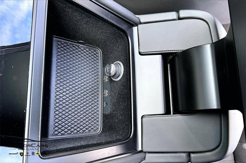 Used 2023 Bentley Continental GT V8 image 32