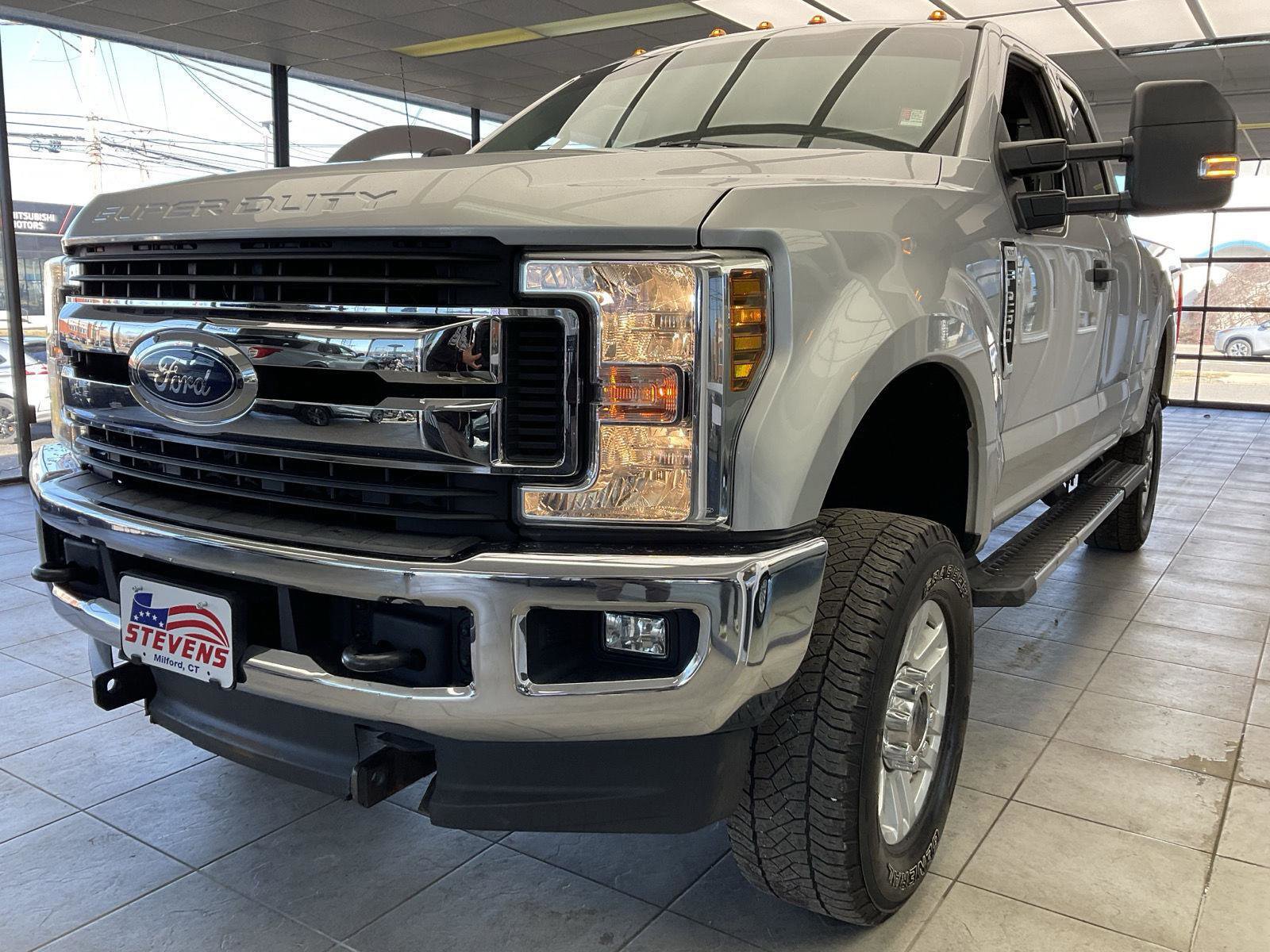 Used 2019 Ford F250 XLT w/ XLT Value Package image 3