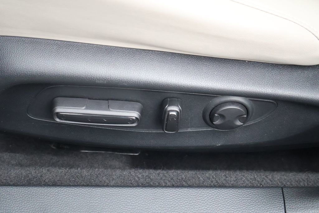 Used 2023 Honda Accord Touring image 33