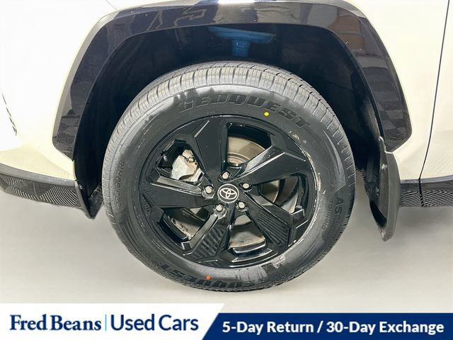 Used 2021 Toyota RAV4 XSE AWD/4WD image 38