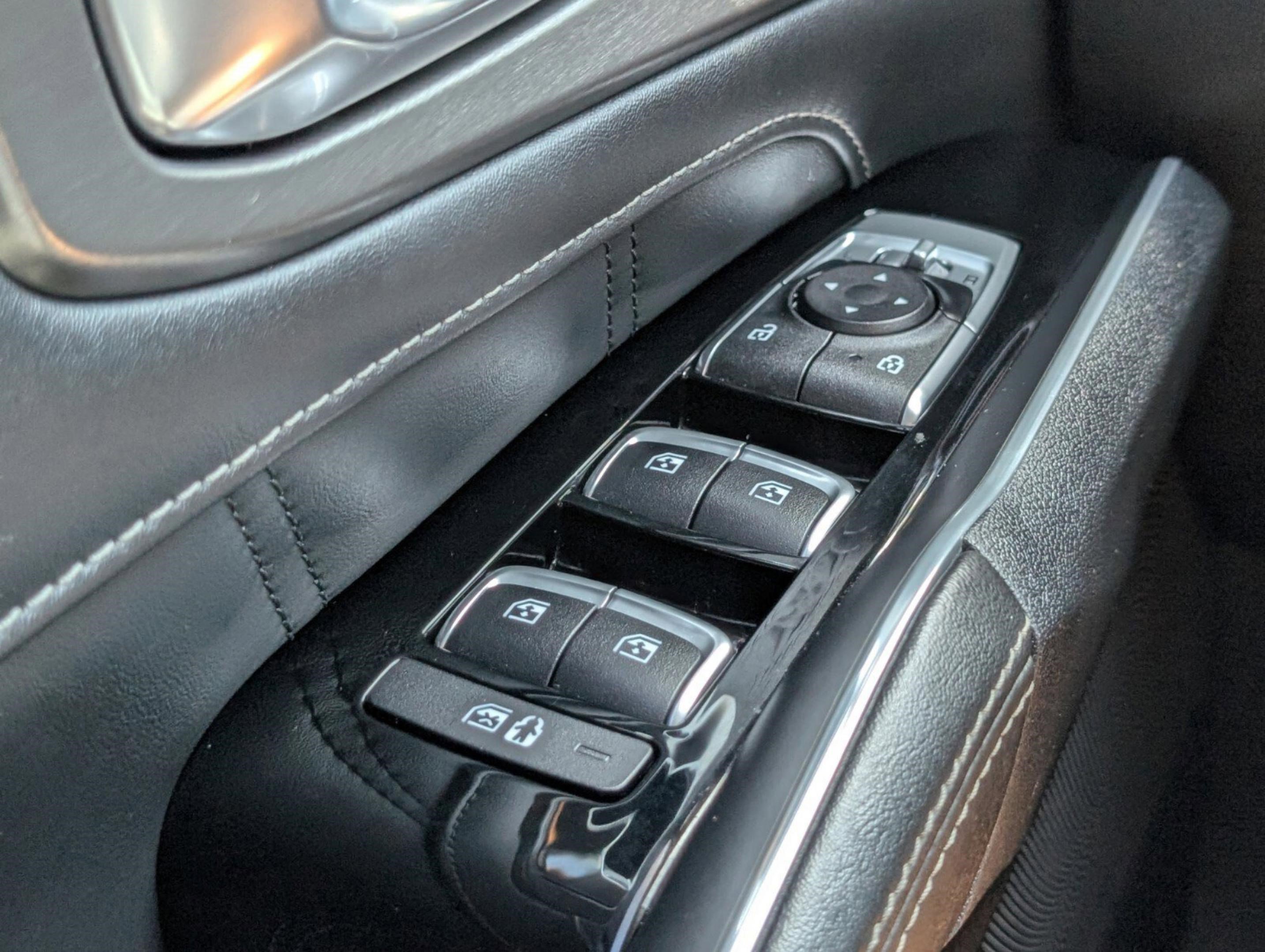 Used 2022 Kia Sorento SX image 48