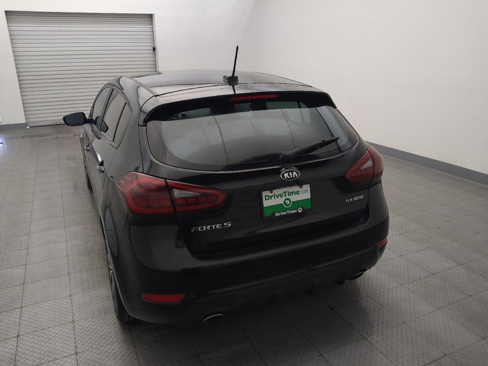 Used 2017 Kia Forte SX image 6