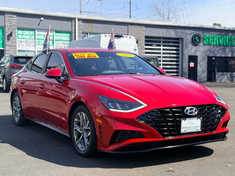 Used 2021 Hyundai Sonata SEL w/ Preferred Accessory Package image 3