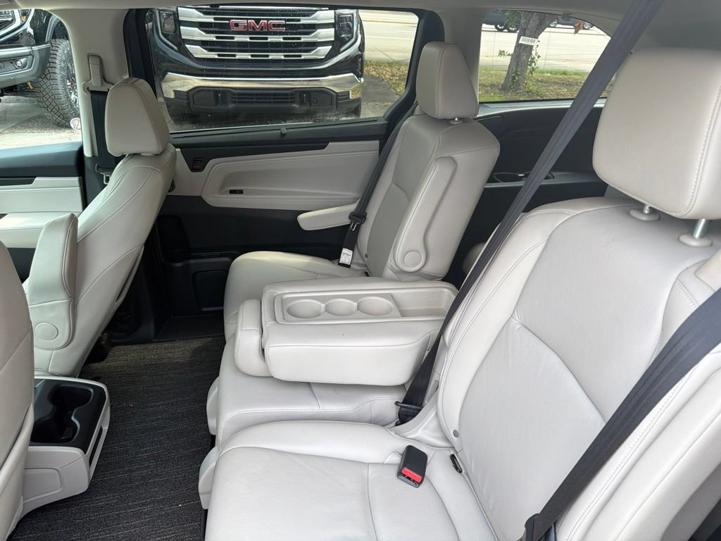 Used 2025 Honda Odyssey EX-L image 11