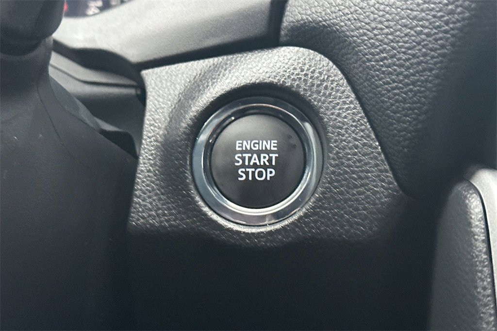 Used 2025 Toyota RAV4 XLE image 25