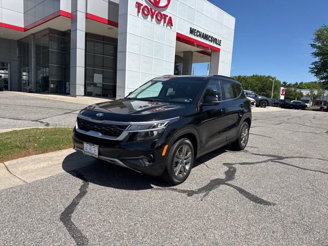 Used 2021 Kia Seltos S FWD image 2