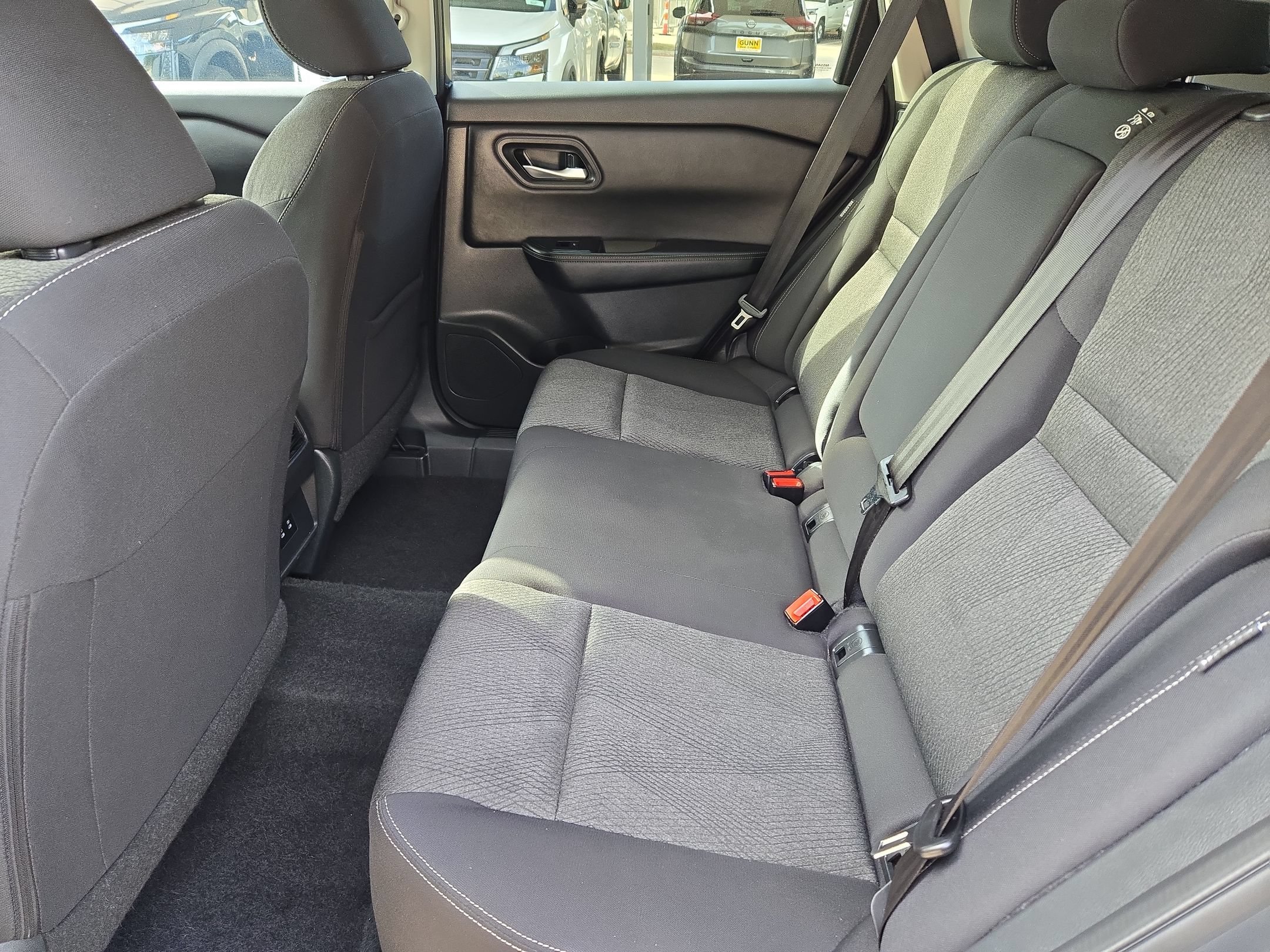 Certified 2025 Nissan Rogue SV FWD image 13