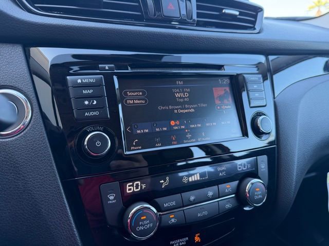 Certified 2022 Nissan Rogue Sport SL w/ Premium Package AWD/4WD image 18