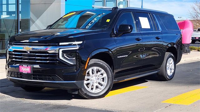 Used 2025 Chevrolet Suburban LT