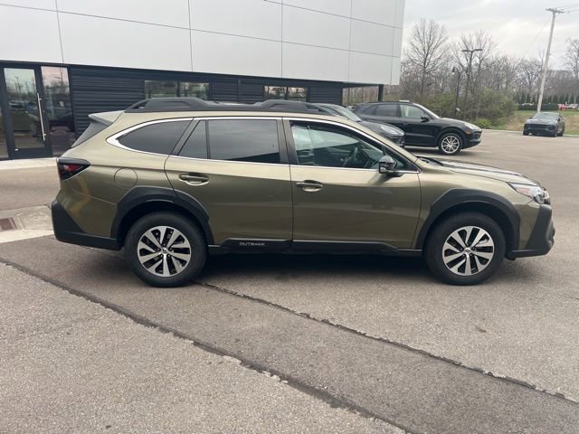 Used 2023 Subaru Outback Premium w/ Tech Package 1 image 2