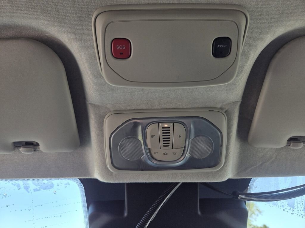 Used 2025 RAM ProMaster 2500 w/ Convenience Group FWD image 14