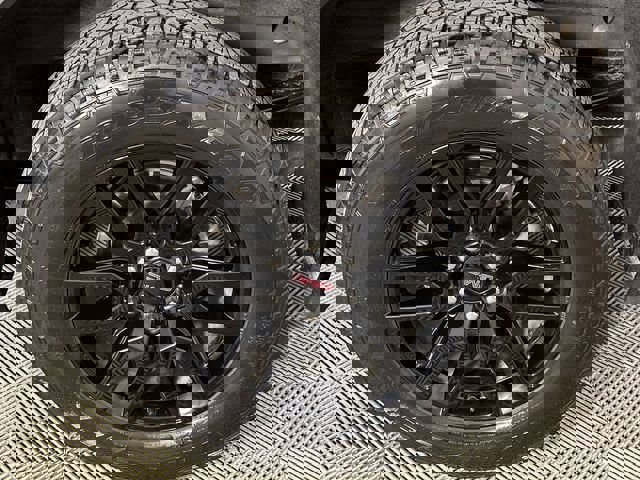 Used 2025 GMC Sierra 1500 Elevation AWD/4WD image 32