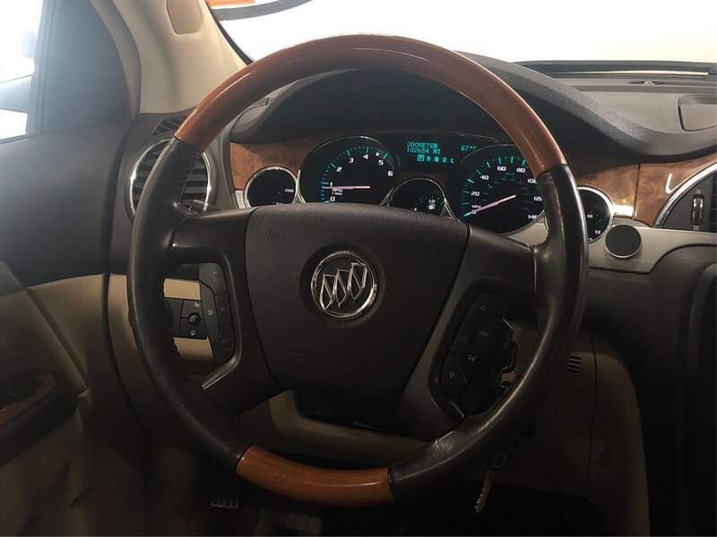 Used 2008 Buick Enclave CXL w/ Entertainment Package #3 image 15