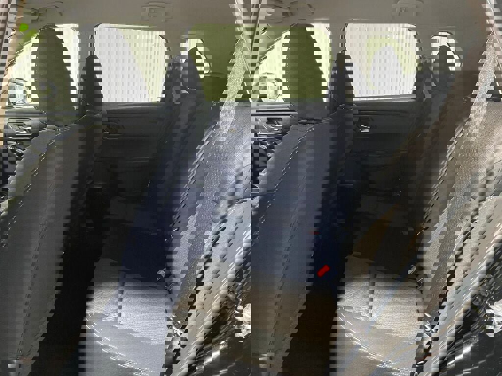 Used 2024 Nissan Rogue SV image 10