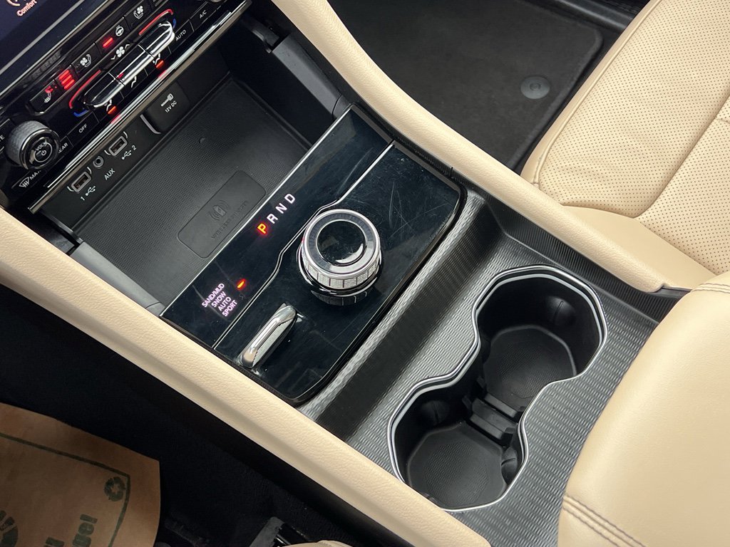 Used 2024 Jeep Grand Cherokee Limited w/ Luxury Tech Group II image 22