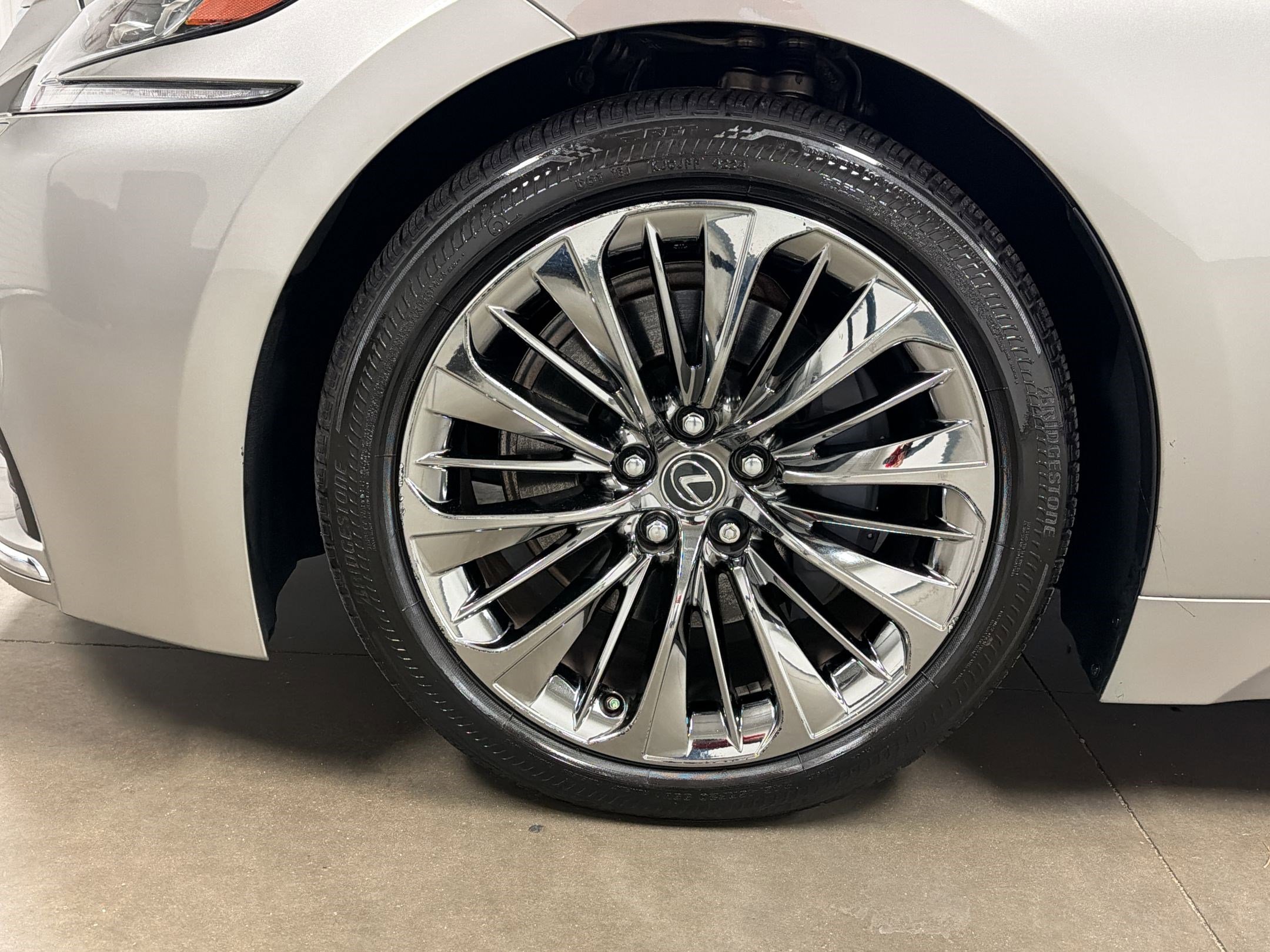 Used 2019 Lexus LS 500 w/ Interior Upgrade Package image 12