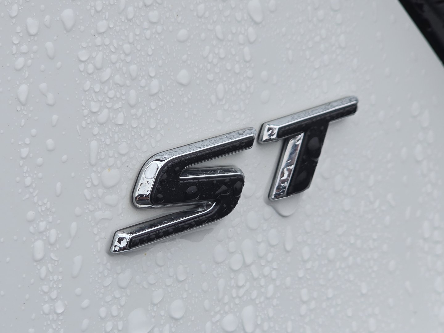 Used 2024 Buick Encore GX Sport Touring image 12