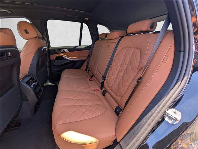 New 2026 BMW X5 xDrive50e w/ M Sport Package AWD/4WD image 17