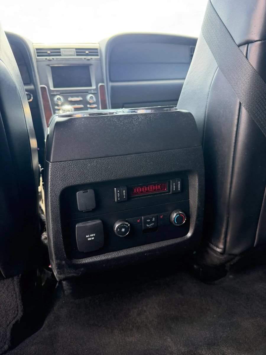 Used 2015 Lincoln Navigator L 2WD image 12