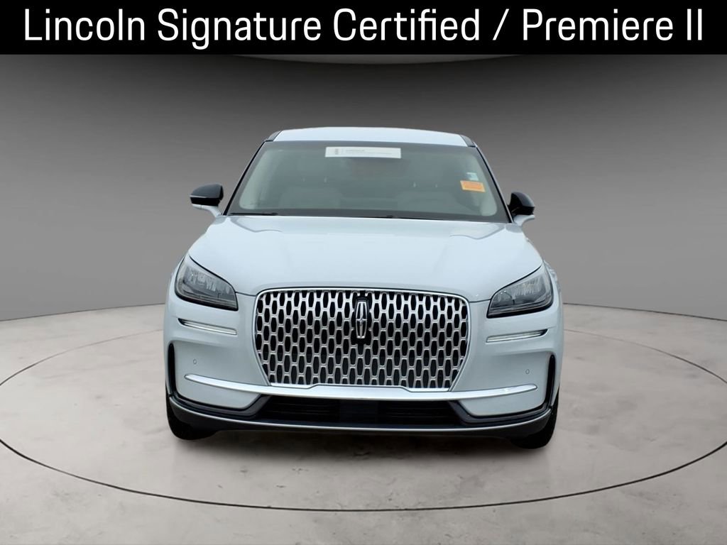 Used 2025 Lincoln Corsair FWD w/ Equipment Group 101A image 15