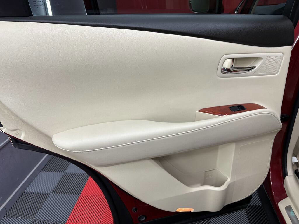 Used 2011 Lexus RX 350 AWD image 10