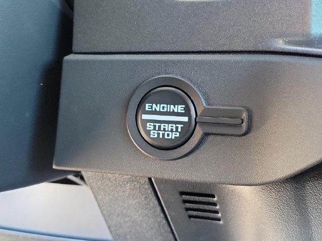 Used 2025 Ford Bronco Badlands AWD/4WD image 32