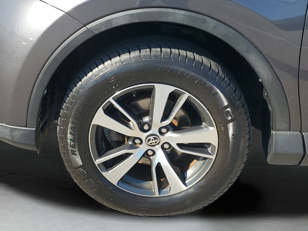 Used 2017 Toyota RAV4 XLE image 10