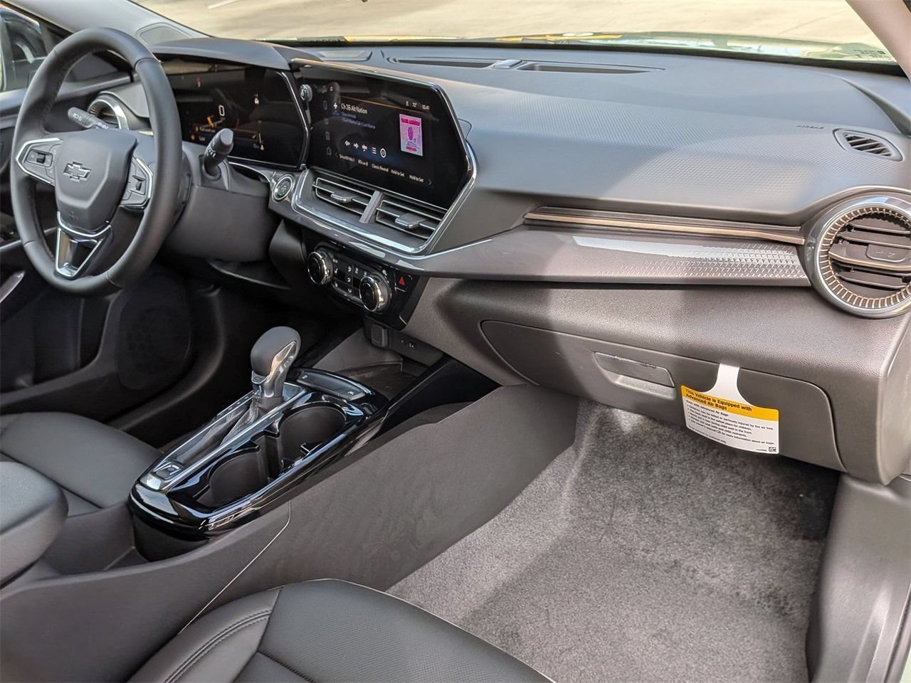 New 2026 Chevrolet Trax ACTIV w/ Sunroof Package FWD image 27