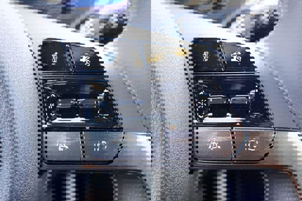 New 2026 Hyundai Elantra Sport image 13