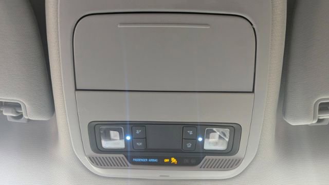 Used 2022 Ford F150 Lightning Pro image 36