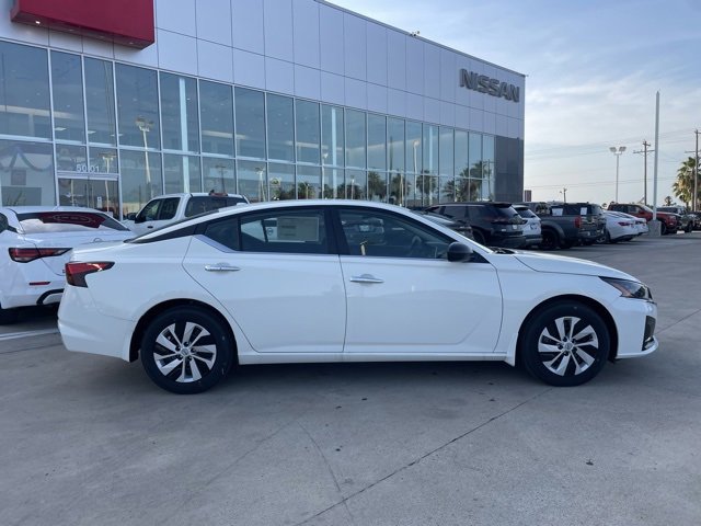 New 2025 Nissan Altima 2.5 S image 3