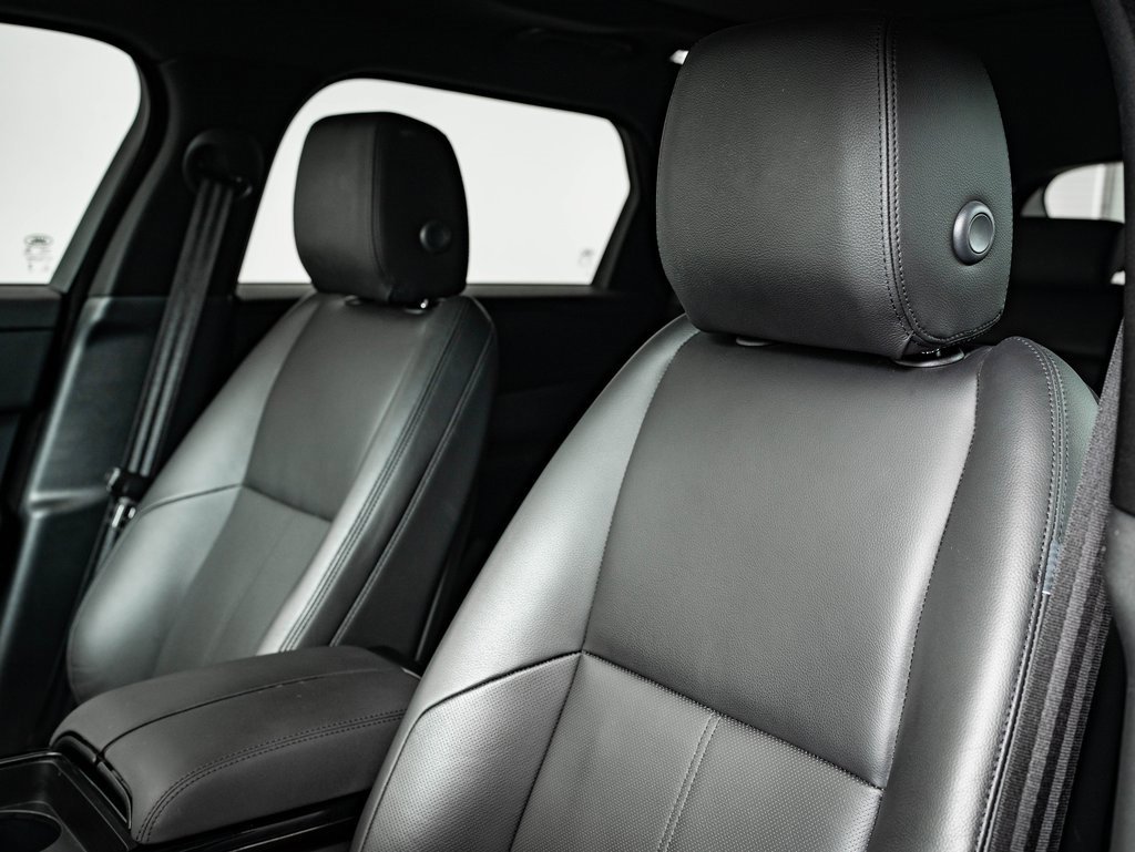 Used 2024 Land Rover Range Rover Velar Dynamic SE image 24