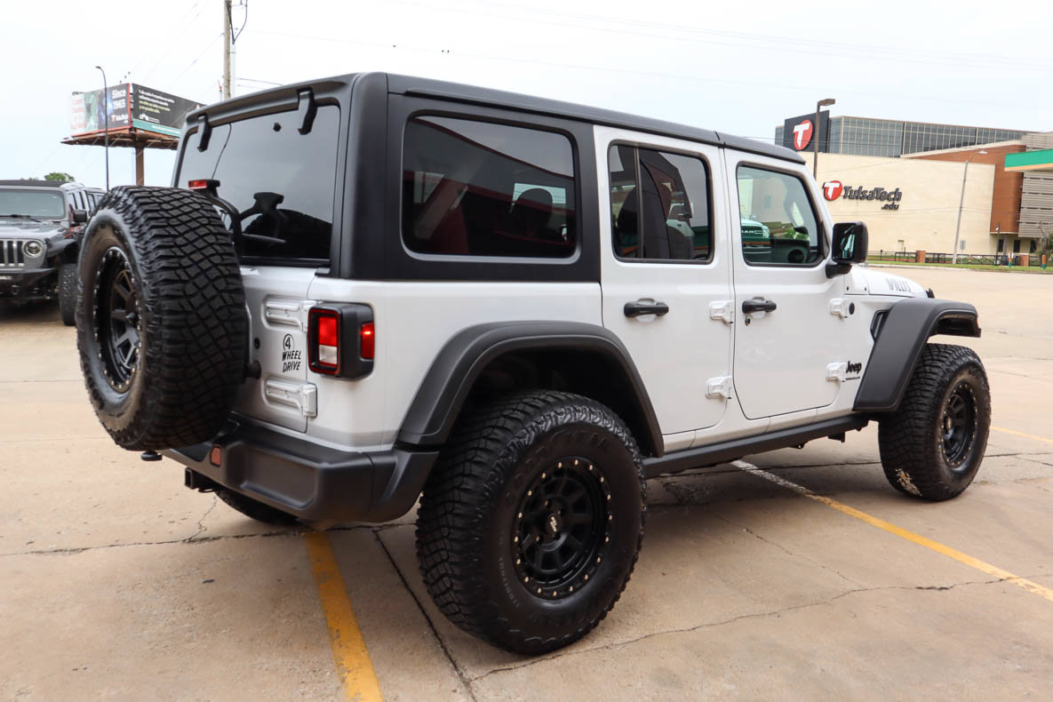 Used 2025 Jeep Wrangler Unlimited Sport AWD/4WD image 5