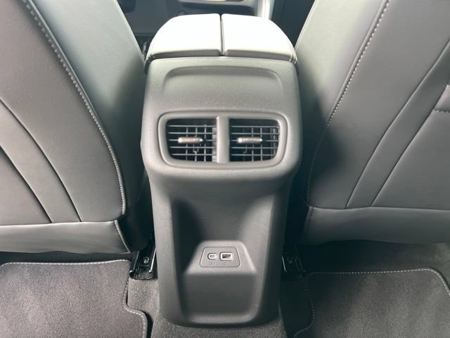Used 2023 Buick Envision Essence AWD/4WD image 21