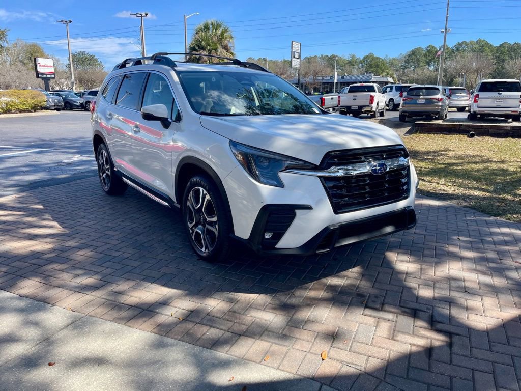 Used 2023 Subaru Ascent Limited image 8