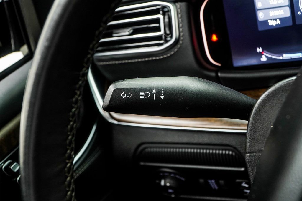 Used 2024 Jeep Grand Wagoneer L 4WD image 42