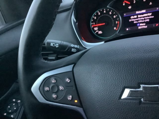 Used 2023 Chevrolet Traverse RS image 28