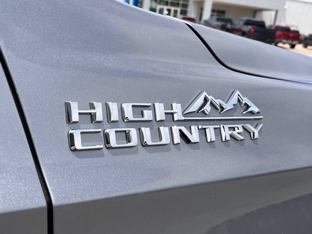 New 2026 Chevrolet Tahoe High Country AWD/4WD image 10