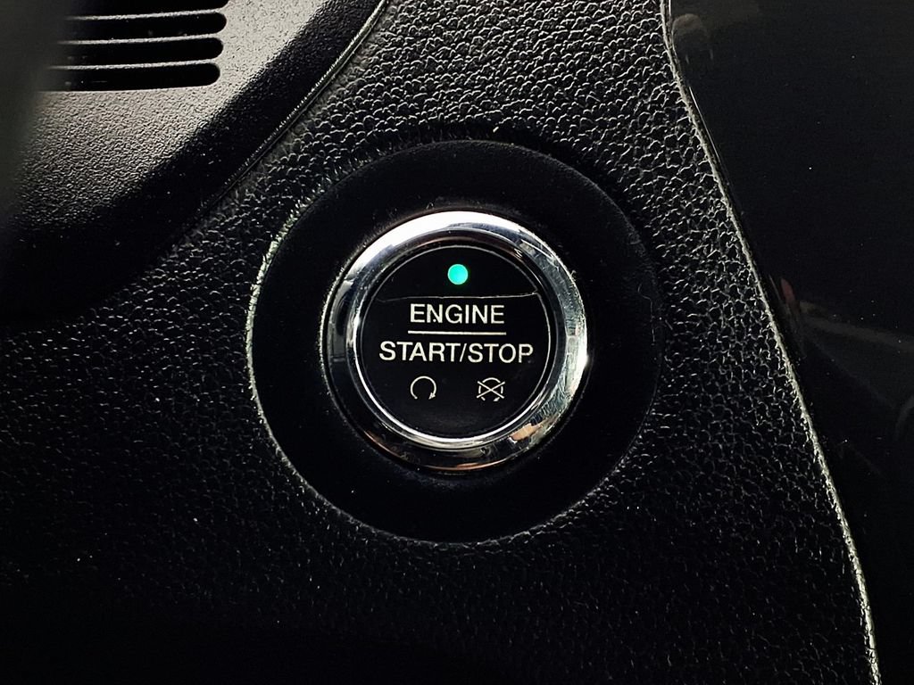 Used 2017 Ford Explorer XLT w/ Equipment Group 202A FWD image 19