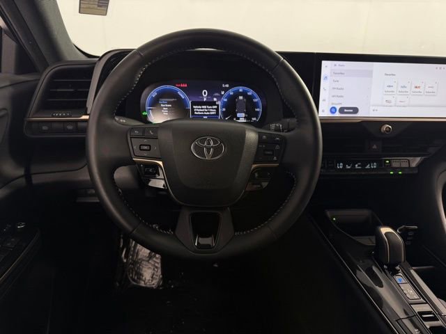 Used 2026 Toyota Crown AWD/4WD image 20