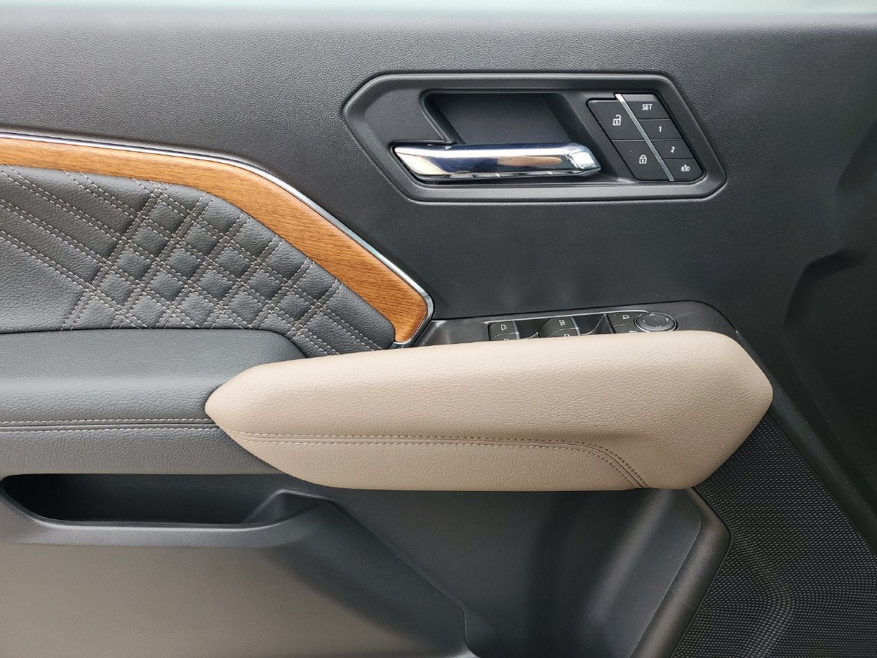New 2026 GMC Canyon Denali AWD/4WD image 17
