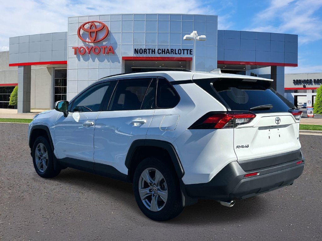 Used 2025 Toyota RAV4 XLE w/ Convenience Package FWD image 6