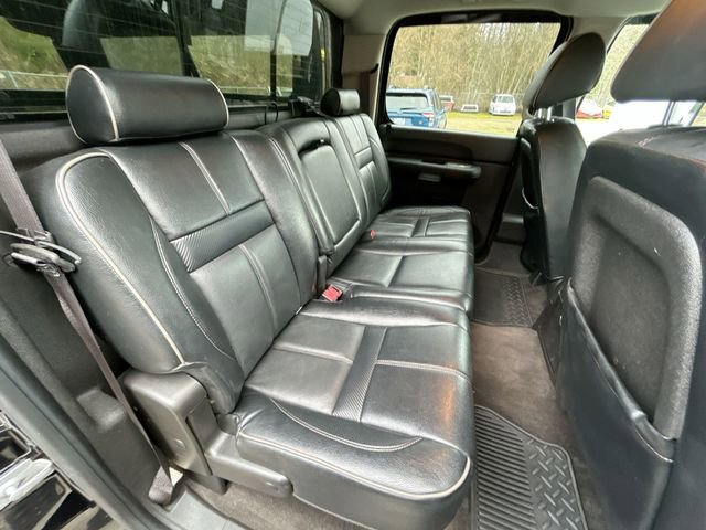 Used 2013 Chevrolet Silverado 2500 LT w/ Interior Plus Package image 22