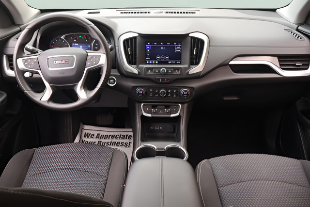 Used 2024 GMC Terrain SLE w/ Driver Convenience Package AWD/4WD image 11