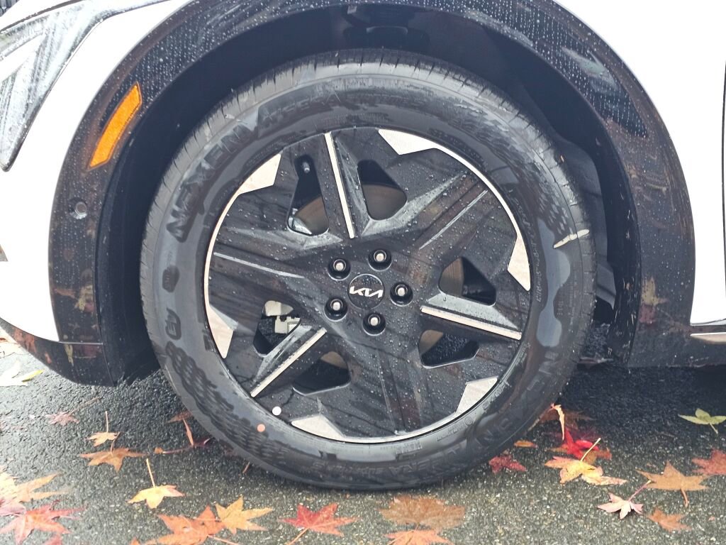 New 2025 Kia EV6 Wind AWD/4WD image 9