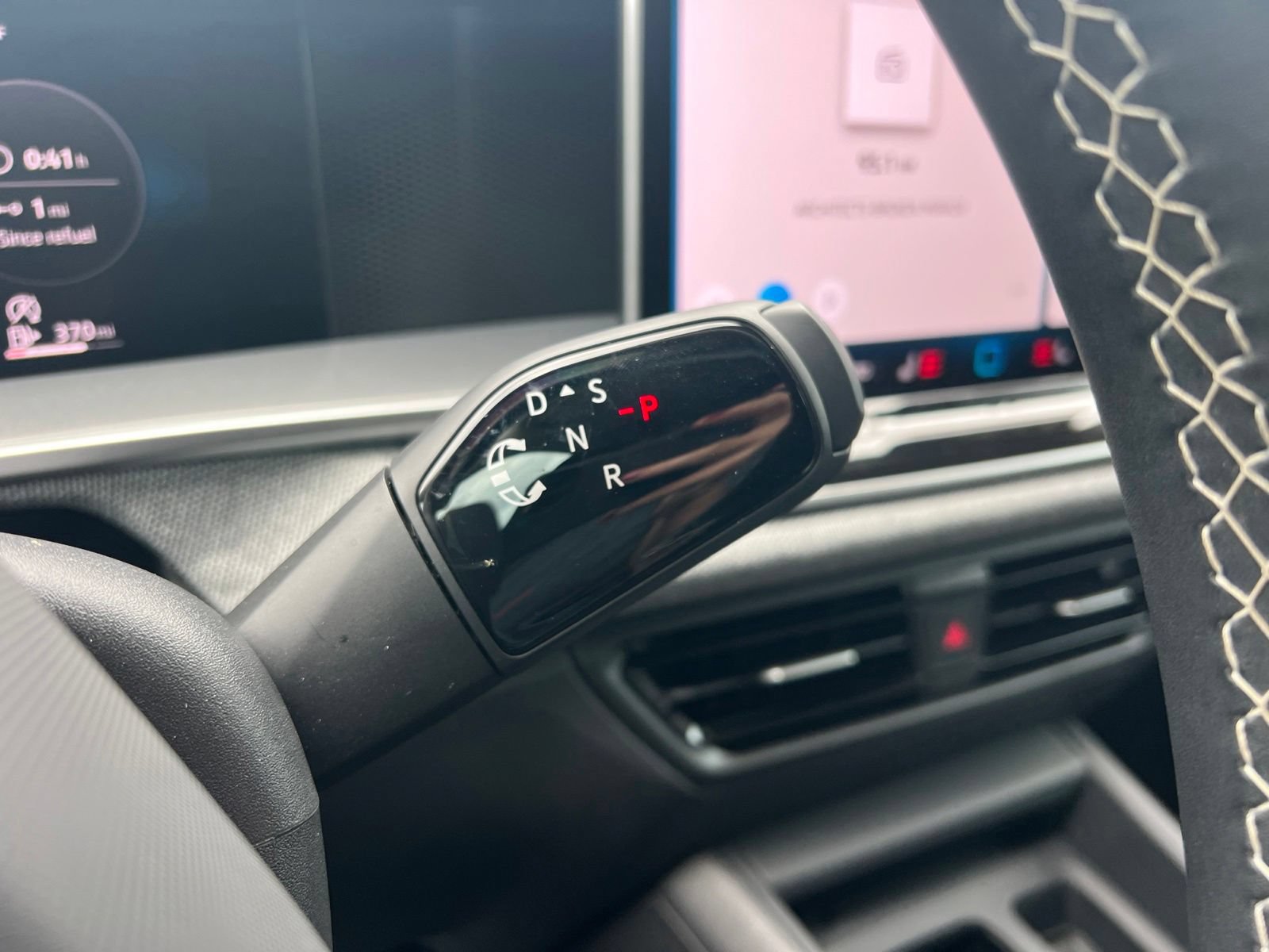 Certified 2026 Volkswagen Tiguan S FWD image 31