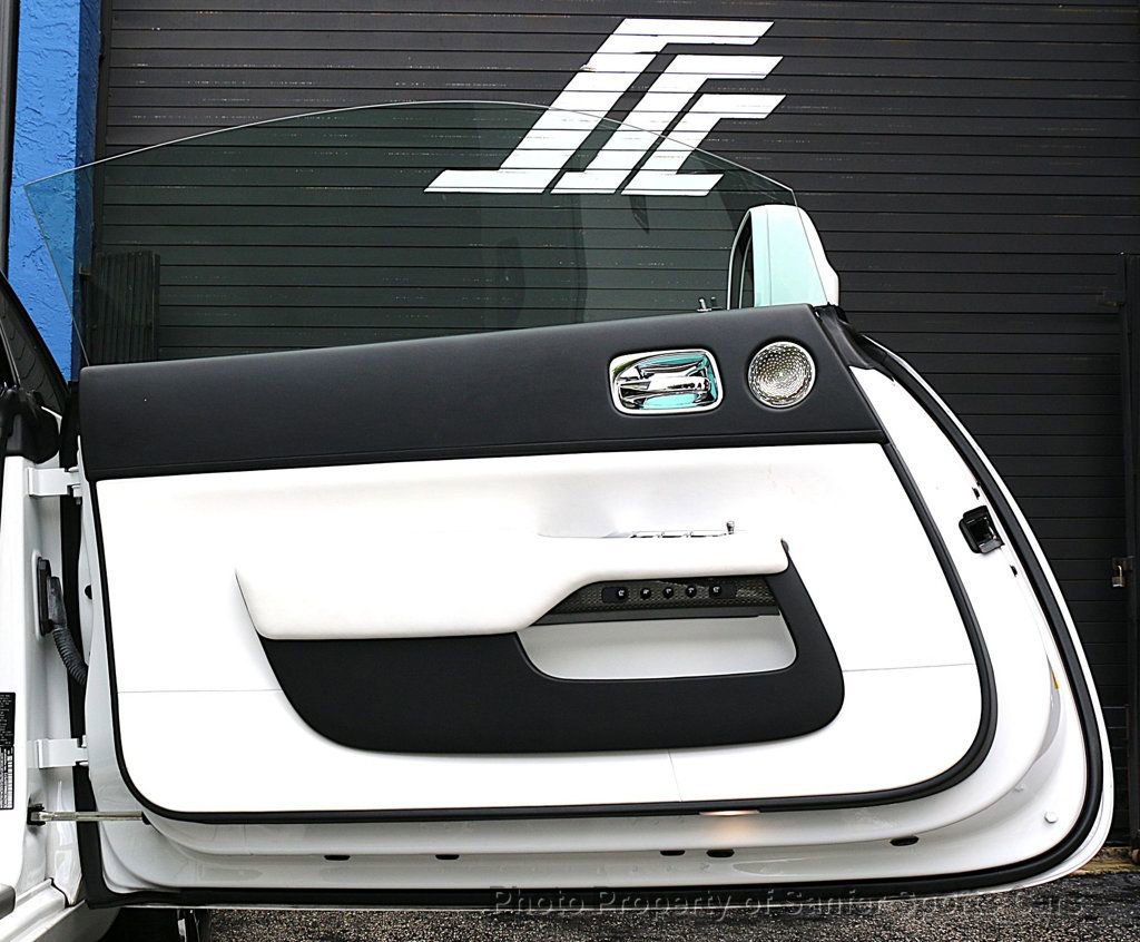 Used 2021 Rolls-Royce Wraith RWD image 18
