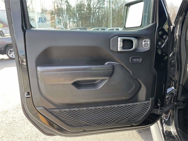 Used 2020 Jeep Gladiator Sport w/ Quick Order Package 24S image 16