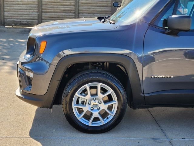 Used 2022 Jeep Renegade Latitude image 15
